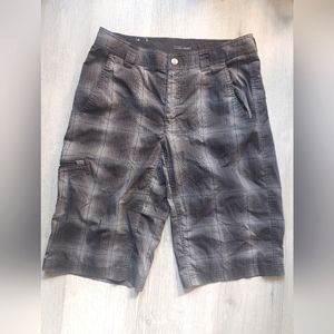 Columbia 32- 14 men's plaid shorts